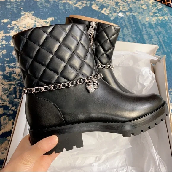 Michael kors Elsa Quilted Leather Chain Boot size6 - Picture 2 of 10